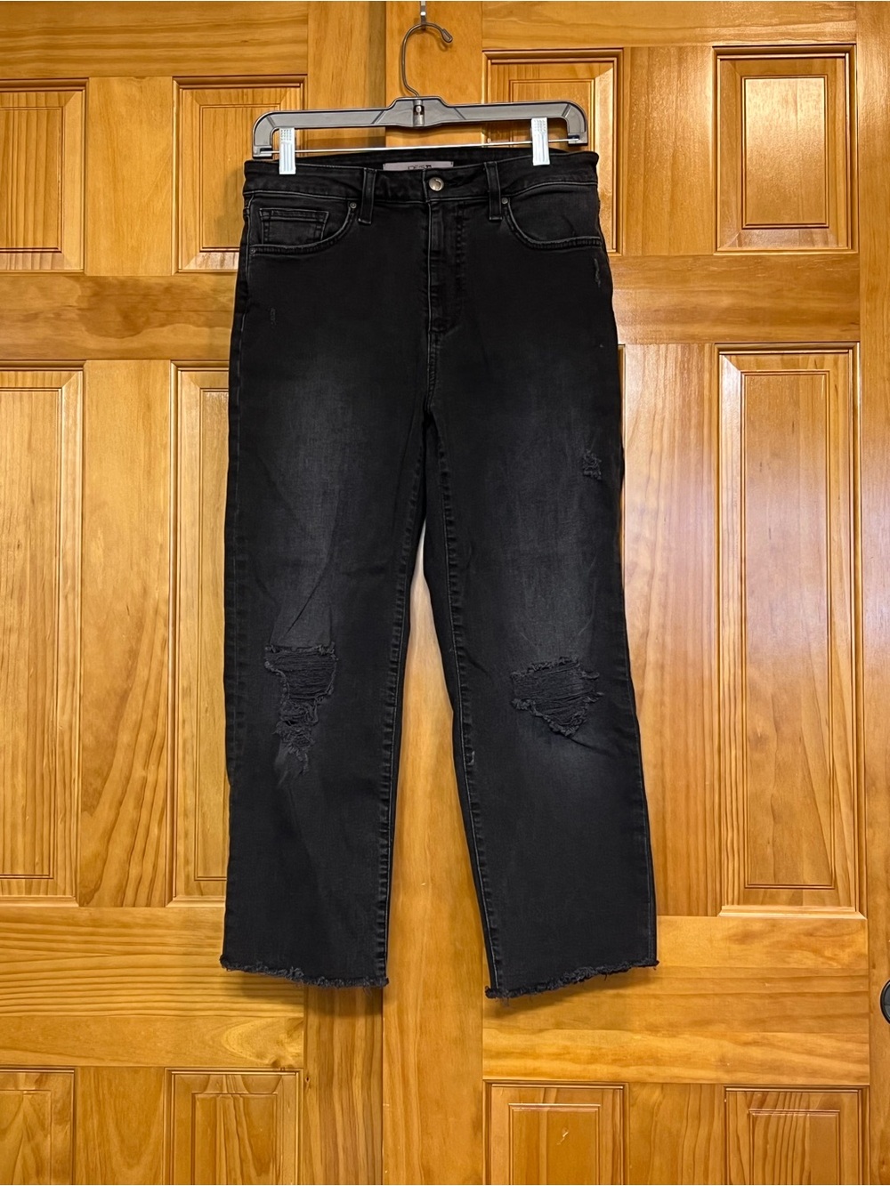 Distressed Straight Leg Jeans